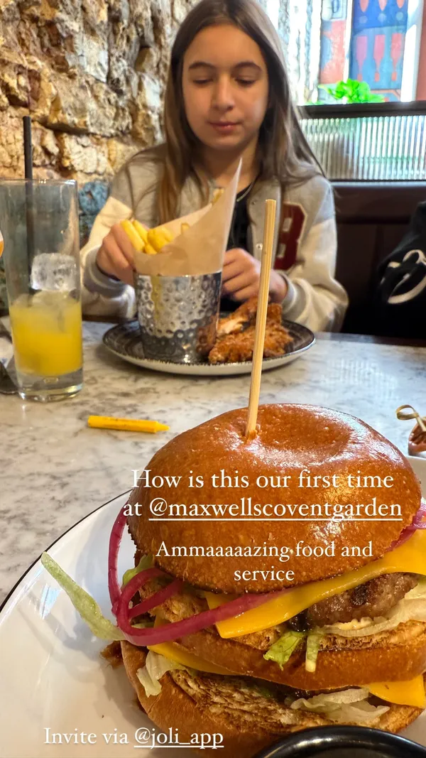 How is this our first time at @maxwellscoventgarden  Ammaaaaazing food and service Invite via @joli_app