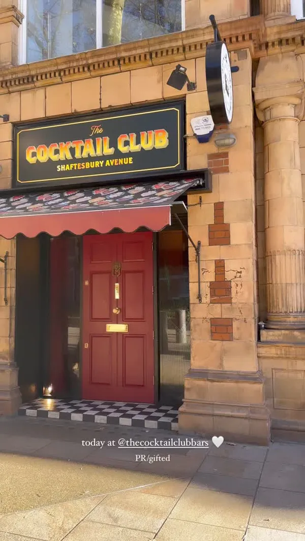 today at @thecocktailclubbars 🤍 PR/gifted