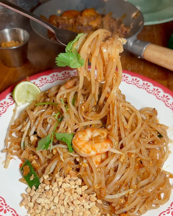 ad 🎄 Have you planned your Christmas party yet? If not, I thoroughly suggest checking out @rosasthai and their Thai Feast festive menu! 

It’s a great deal - you can get 3 courses for £30 including a big platter of all their most popular starter options and mains such as Pad Thai and Beef Massaman Curry 🍛 

Take that, bottomless prawn crackers and *actual* crackers and you’ve got yourself a good night. We visited the Cardiff restaurant on Church Street - I had no idea it was two floors!

Thanks for having us - will definitely bear Rosa’s in mind for a future get together... need more of that pad thai in my life 😅

#rosasthai #rosasthaicardiff #thaifood #cardifffood #visitcardiff #cardiffthai #cardiff #christmasparty #padthai #cardifflife