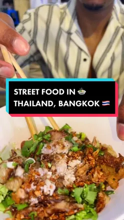 Delicious Thai street food in Bangkok, showcasing vibrant flavors and authentic Thai cuisine. #thaifood #streetfood