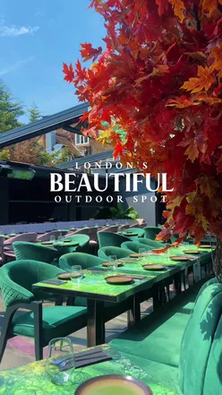 Refreshing summer salad with vibrant veggies and citrus dressing, perfect for London foodies and Essex dining enthusiasts.