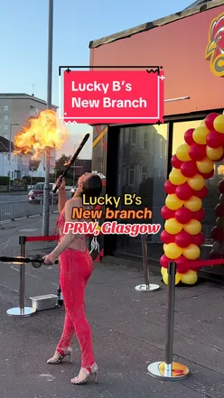 Nashville style hot and spicy chicken at Lucky B’s Hot Chicken launch event in Glasgow, featuring halal options.