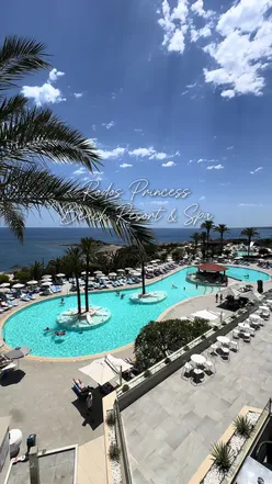 Rodos Princess Beach Resort, Rhodes: sea-view rooms, pools, private beach, buffet, Asian & Greek dining, spa, bars, family activities.