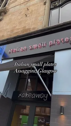 Refreshing spritz and small plates at Assaggini, a new Glasgow West End restaurant with a sunny vibe.