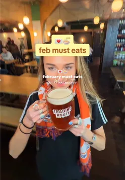 Delicious Manchester eats: Hong Thai wonton noodles, Taiko Ramen beef brisket, Tender Cow steak with chimichurri.